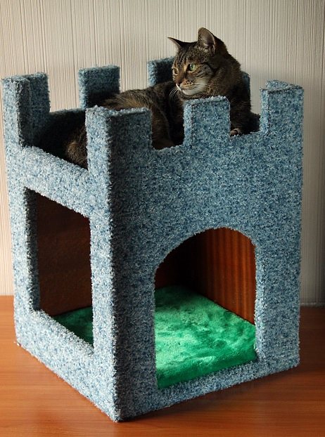 Домик для кошки своими руками: пошаговое описание как и из чего можно сделать дом для кошки (180 фото)